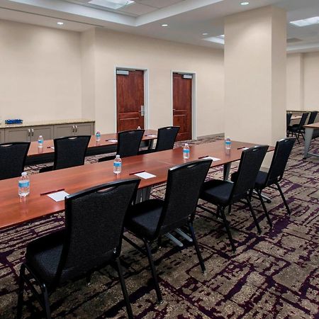 Residence Inn Alexandria Old Town South At Carlyle Экстерьер фото