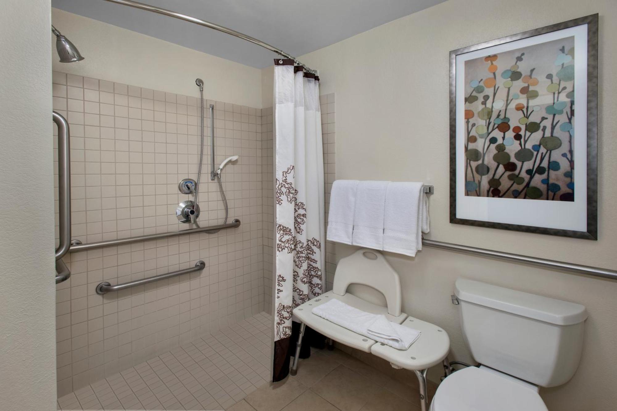 Residence Inn Alexandria Old Town South At Carlyle Экстерьер фото