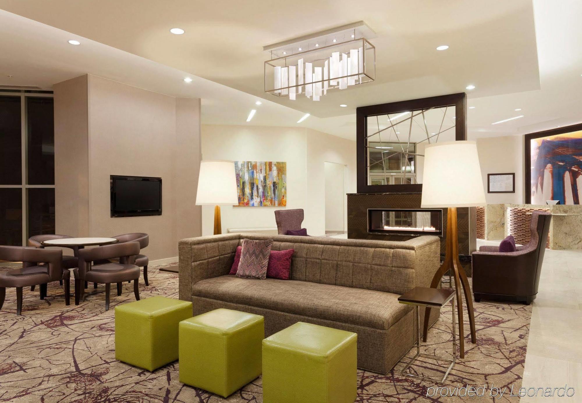 Residence Inn Alexandria Old Town South At Carlyle Интерьер фото