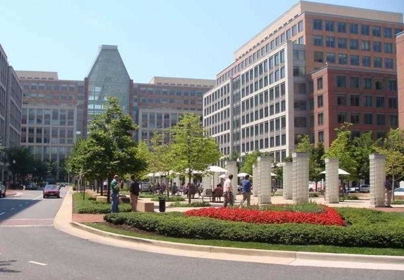Residence Inn Alexandria Old Town South At Carlyle Экстерьер фото